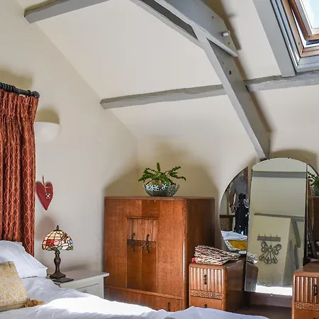 The Old Chapel Holiday home Washaway